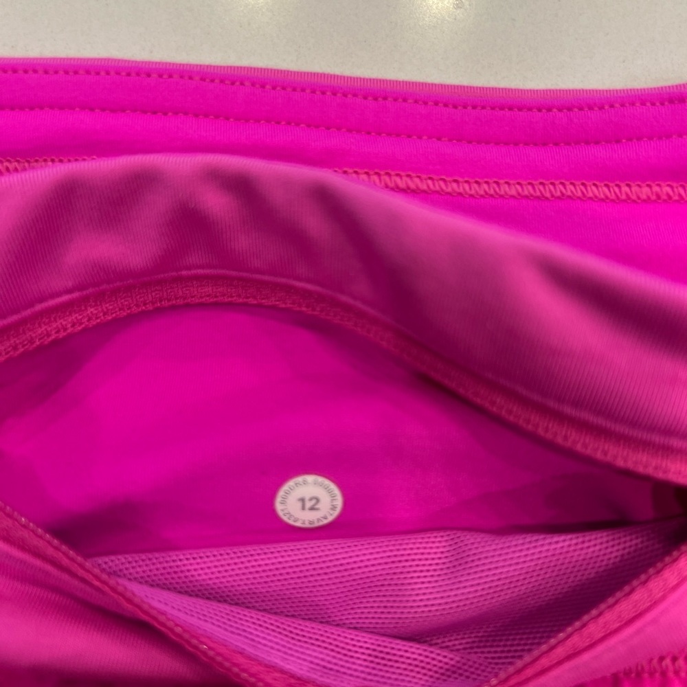 Lululemon women’s speed up short size 12 , 2.5 rose new without tags. - Picture 3 of 3
